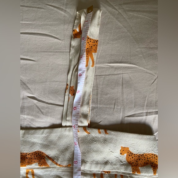 Medium BOAH cheetah cat pattern summer tank top - Picture 4 of 16